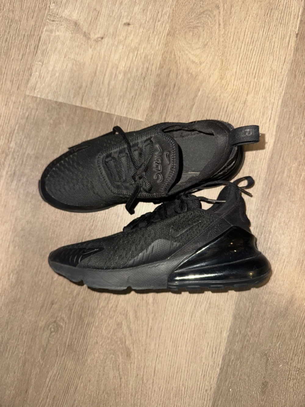 Nike Black Air Max 270